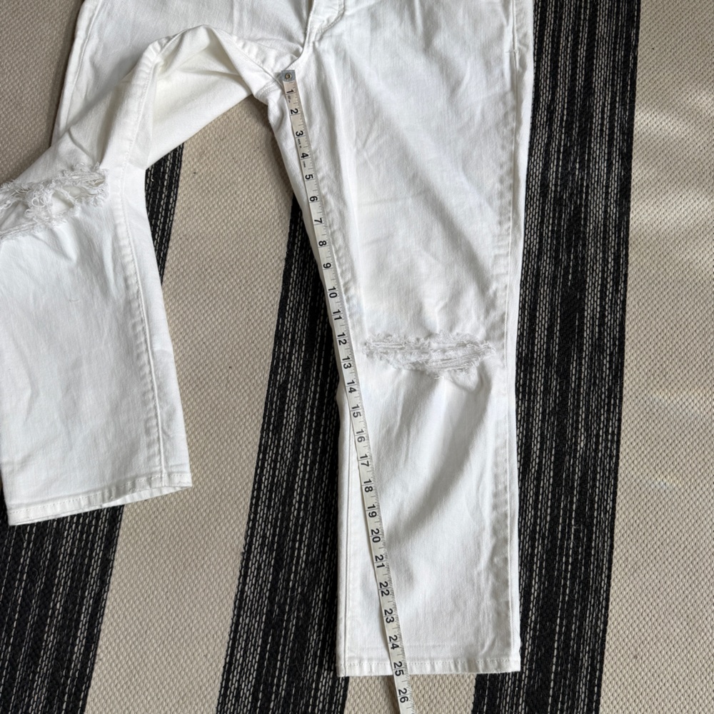 American Eagle Women's White Boy Crop With Distress Stretch Jeans  Size 14 - Picture 8 of 10